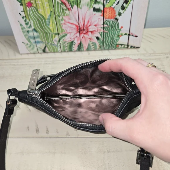 Michael Kors Women's MK Quilted Studded Multi-Bag-Black/Silver- EUC - Picture 11 of 16